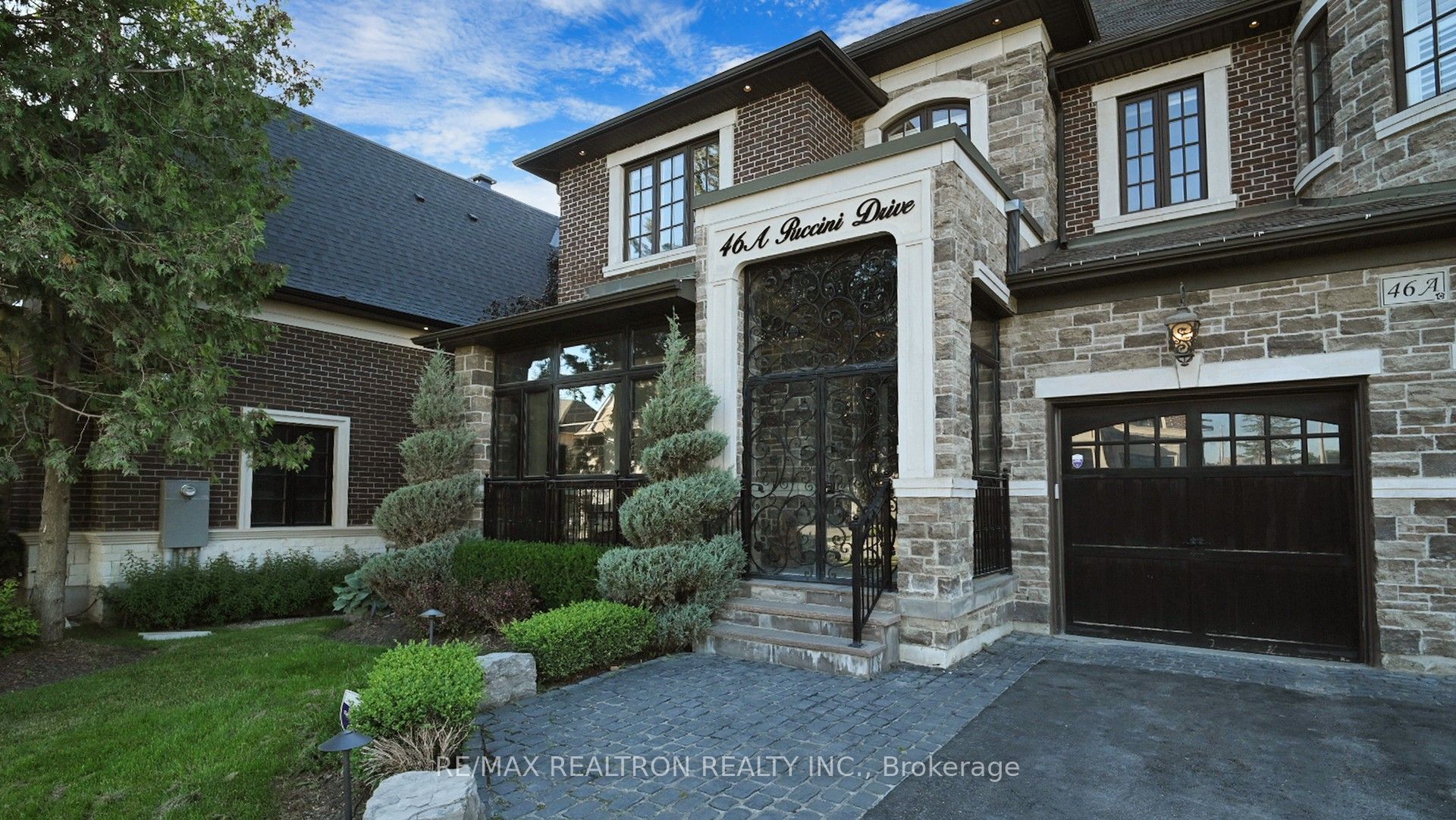 Unpacking Value in Richmond Hill's Luxury Freehold Market